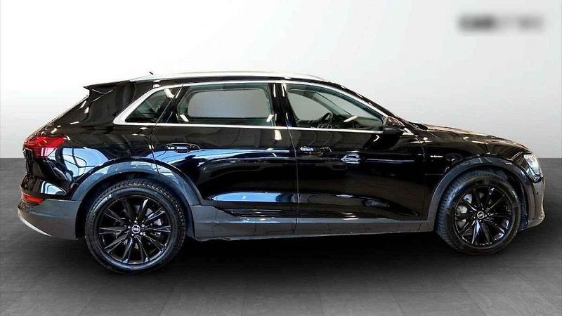 Největší meziroční pokles ceny z vozů vyrobených 2020–2024 zaznamenal model Audi e-tron.