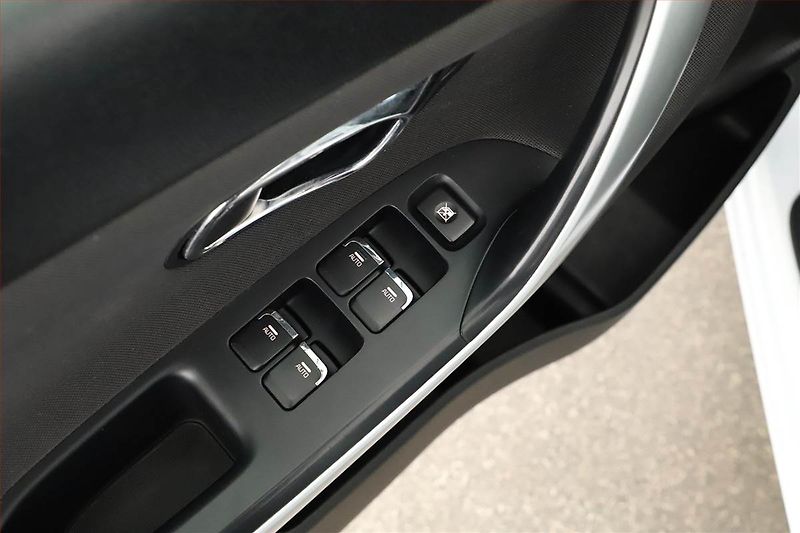 Kia Ceed (2018) 1.4 CVVT, Tempomat - fotka 14 z 21