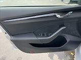 Škoda Octavia 2,0 TDI Combi Ambition Plus - náhled 14
