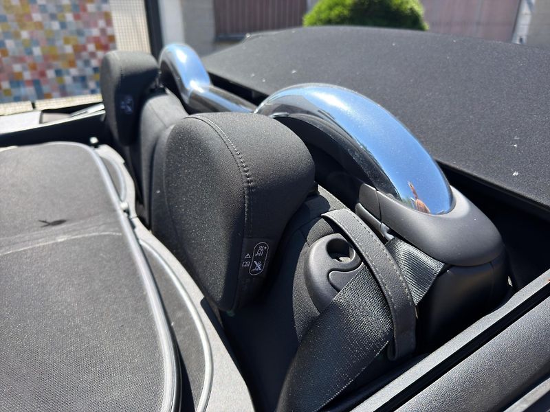 Mini Cooper (2013) 90KW KLIMA VYH. SEDAČKY - fotka 24 z 26