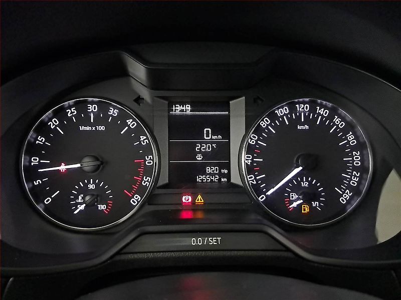 Škoda Octavia (2016) Ambition 1.6 TDI, Tempomat - fotka 11 z 18
