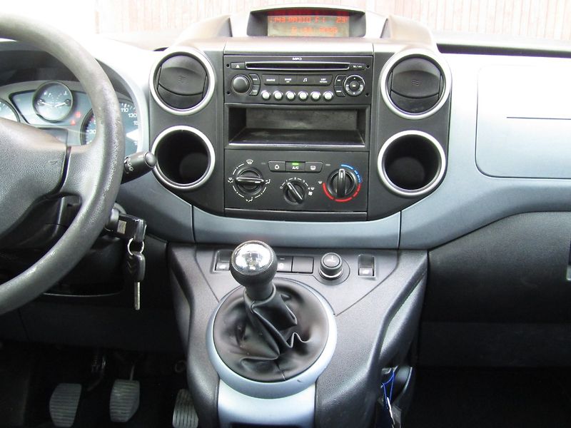 Citroën Berlingo (2009) 1.6 16V 66kW - fotka 17 z 37