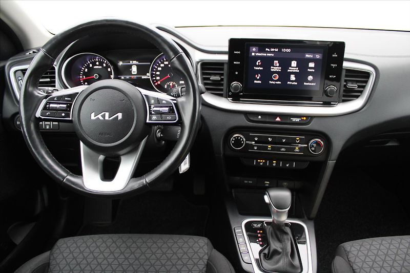 Kia Ceed 1.5 T-GDI 117kW SPIN DCT ČR - fotka 13 z 23