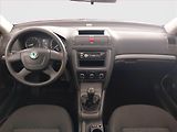 Škoda Octavia (2011) 1.6, ČR,1.maj, Serv.kniha - náhled 8