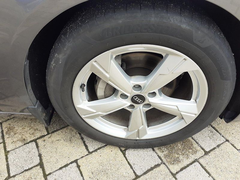 Audi A6 (2021) Avant 2.0 TDi Quattro - fotka 31 z 43