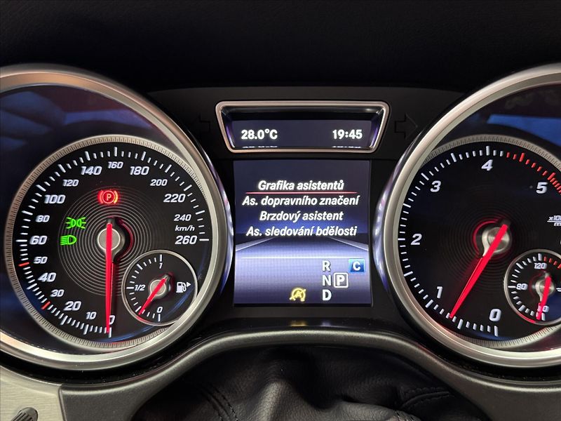 Mercedes-Benz GLE 350d AMG LINIE MULTIBEAM - fotka 15 z 20