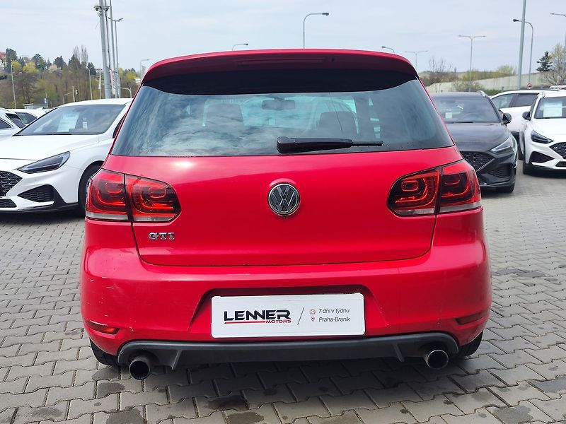 Volkswagen Golf 2.0 TSi/155kW GTI ČR 1.Maj. - fotka 6 z 27