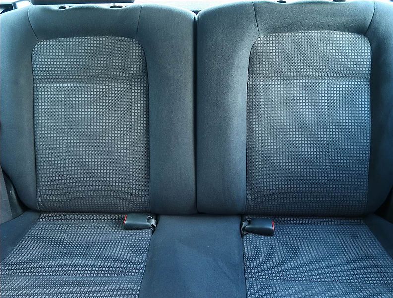 Honda HR-V (2003) 1.6 16V , 4X4, nová STK - fotka 10 z 15
