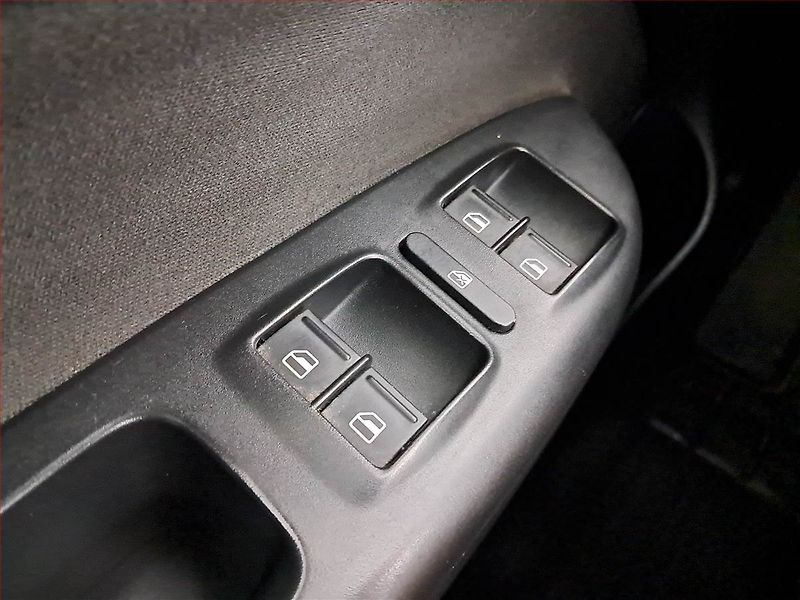 Škoda Octavia (2007) 2.0 TDI, Serv.kniha, nová STK - fotka 15 z 15