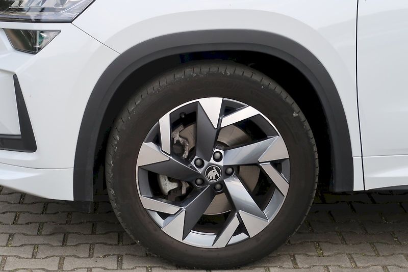Škoda Kodiaq (2025) SPORTLINE 7 míst 2.0 TDI 142 k - fotka 6 z 29