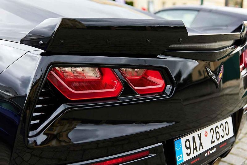 Americké automobily Corvette na 21. ročníku tradičního srazu v areálu Plzeňského Prazdroje.