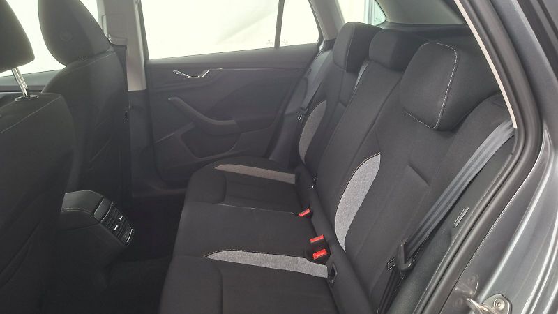 Škoda Kamiq (2025) SELEC TSI 85/1.0 M6F - fotka 13 z 23