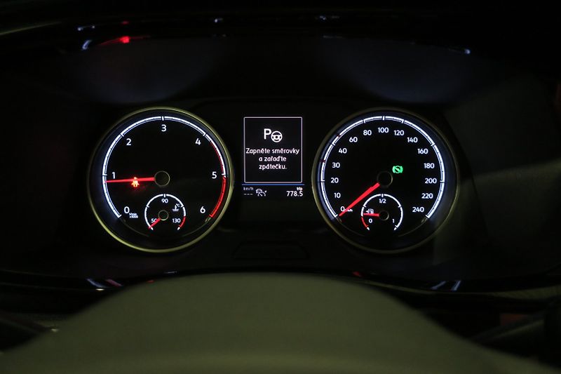Volkswagen T6.1 (2023) California 2.0TDI 110kW Beach - fotka 19 z 50