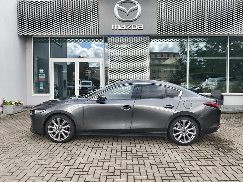 Mazda 3 (2026) 2.5i G140 EXCLUSIVE-LINE A/T - fotka 4 z 16