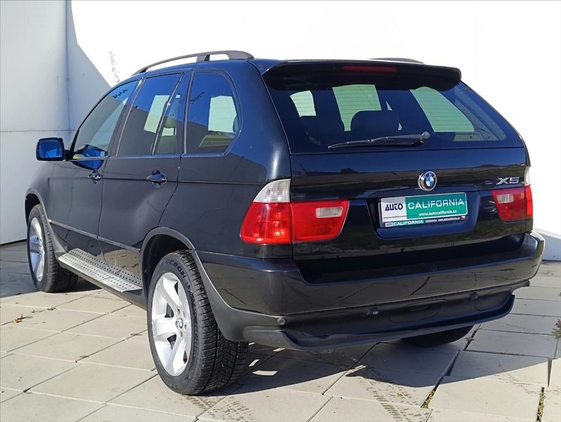 BMW X5 3,0 d 4x4 Automat Kůže Tažné - fotka 10 z 35