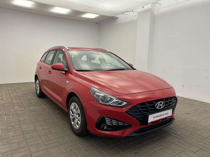 Hyundai i30 1.5 GDi Start Plus kombi - fotka 20 z 21