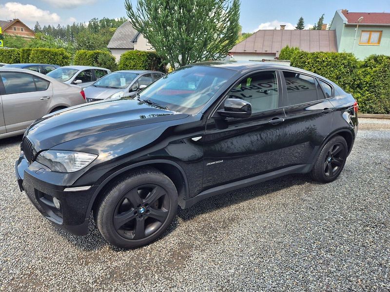BMW X6 (2013) 3.0 D XDRIVE DPH 180 Kw - fotka 9 z 34