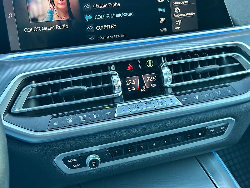BMW X5 45e I Vzduch I DPH - fotka 19 z 22