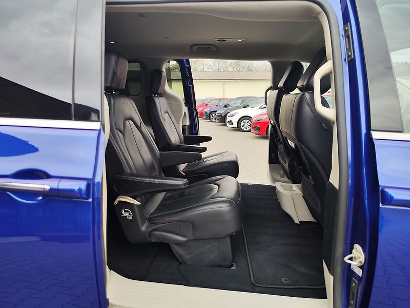 Chrysler Pacifica 3.6 VVT/214kW V6 Touring L - fotka 15 z 36