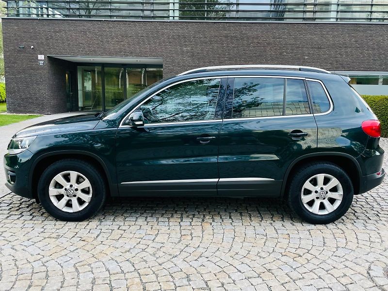 Volkswagen Tiguan 2.0TDI MANUÁL SENZORY 1MAJITEL - fotka 18 z 49