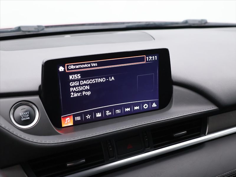 Mazda 6 2,5 Skyactiv-G 143kW Revolutio - fotka 20 z 32