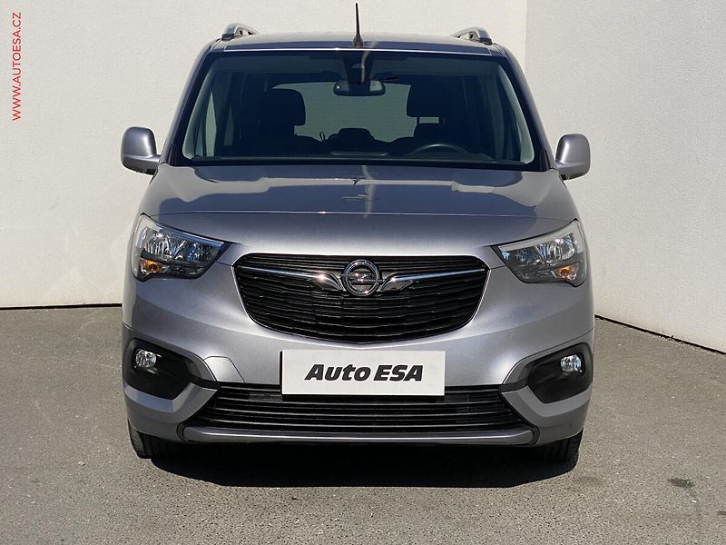 Opel Combo (2018) 1.5CDTi, ČR, 96kW, servis - fotka 2 z 19