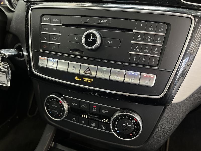 Mercedes-Benz GLS 350d 4MATIC AMG Line - fotka 20 z 25