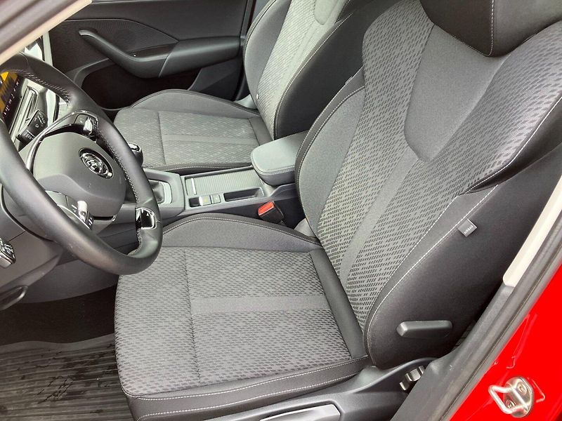 Škoda Octavia (2023) 2.0TDI 110kW STYLE 36TKM - fotka 19 z 27