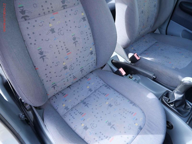 Škoda Fabia (2003) 1.2 HTP, ČR, zmk.řazení - fotka 11 z 18