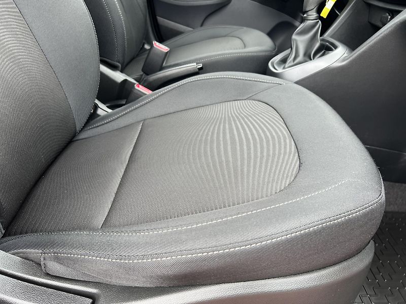 Hyundai i10 1.0i 49kw ABS KOUPENO V ČR - fotka 25 z 31