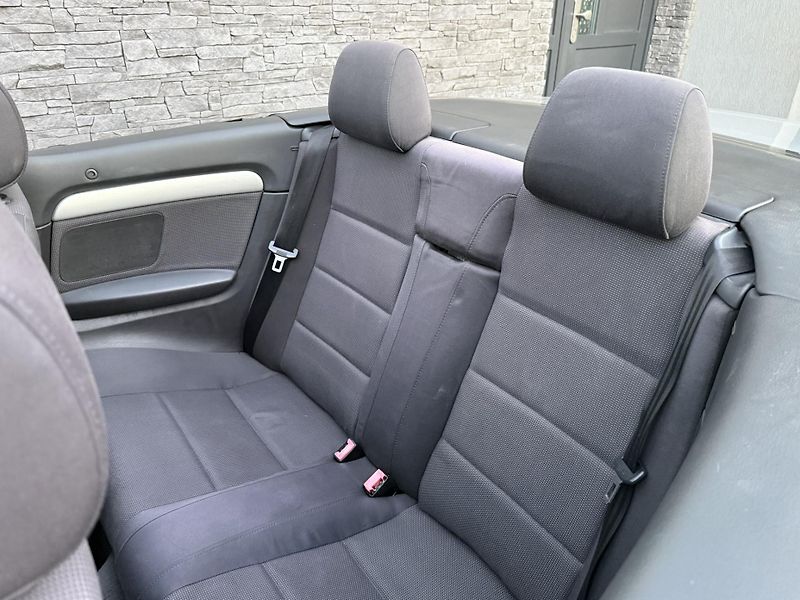 Audi A4 (2002) 2.4i 125kW  MANUÁL!! - fotka 7 z 17