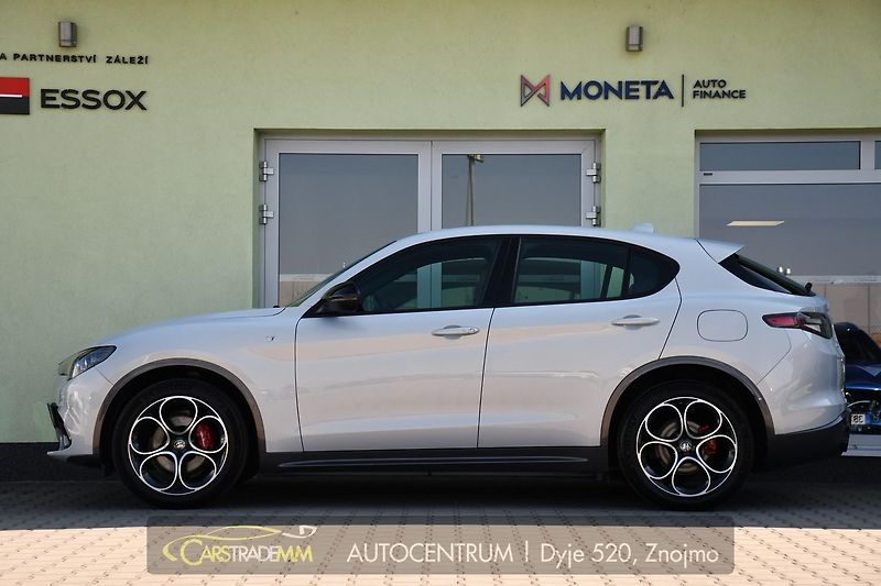 Alfa Romeo Stelvio 2,2 JTDm Q4 154kW TAŽNÉ - fotka 2 z 53