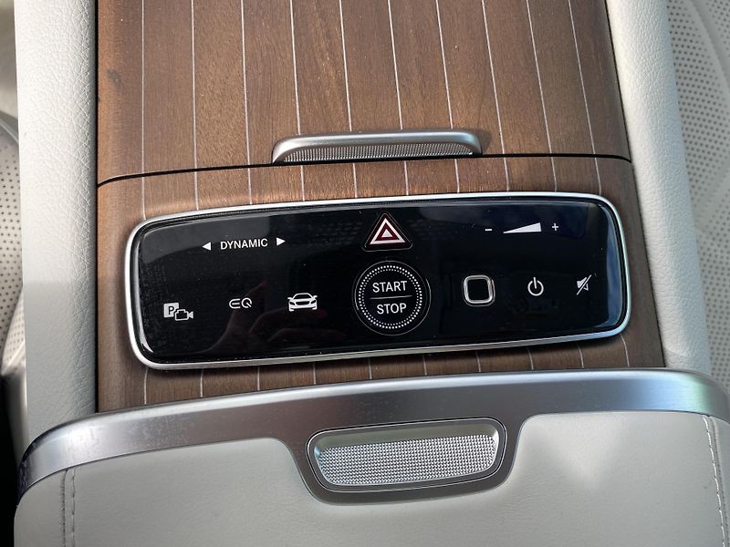 Mercedes-Benz EQS EQS 580 4MATIC AMG - fotka 19 z 24