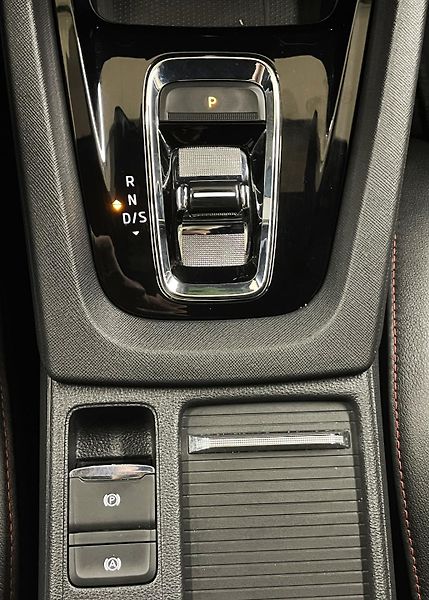 Škoda Octavia RS, 147 kW, DSG,HEAD-UP,CANTON - fotka 26 z 39
