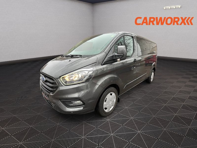 Ford Transit Custom (2019) 2.0Tdci 125kw 9-míst - fotka 3 z 21