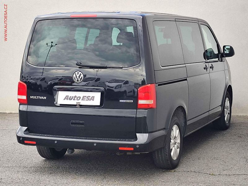 Volkswagen Multivan (2012) 2.0TDi, AC, TZ, park.asist - fotka 4 z 22