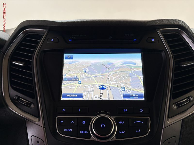 Hyundai Santa Fe (2015) 2.2CRDi 4x4, ČR, AT - fotka 11 z 20
