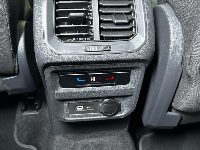 Volkswagen Tiguan Elegance 4MOT DSG - fotka 22 z 30