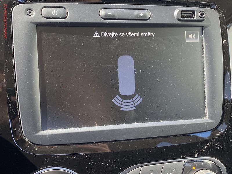Renault Captur (2019) 1.3 TCe, ČR, Limited, navi, - fotka 17 z 18