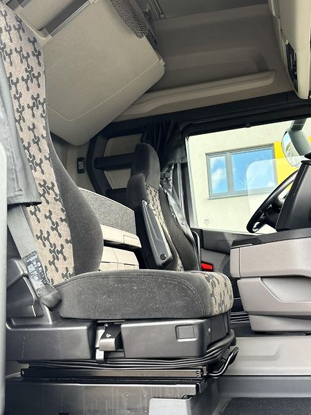 Scania R460 6X2 EURO 6 + WECON  - fotka 23 z 30