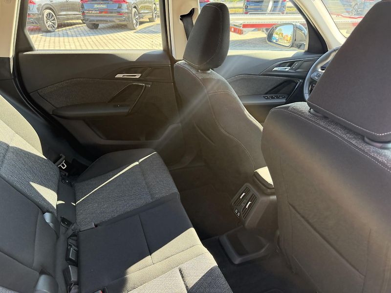 BMW X1 (2024) 18i 100kW LED KAMERA CZ - fotka 26 z 40