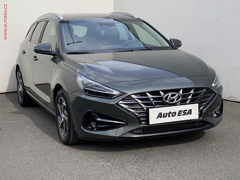 Hyundai i30 (2023) 1.5 T-GDi, Smart, AT, LED - fotografie inzerátu