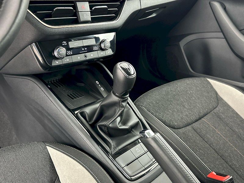 Škoda Scala (2025) 1.0TSI 85kW Top Selection - fotka 21 z 31