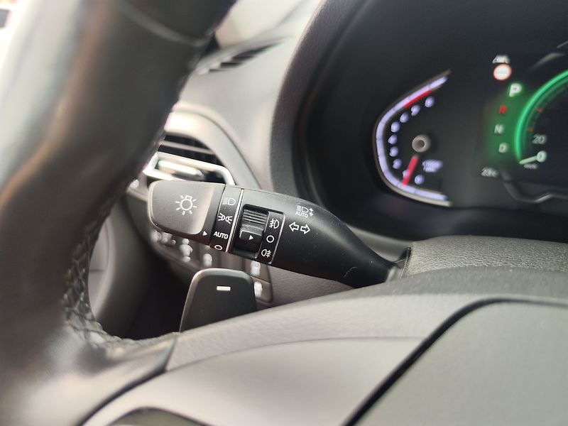 Hyundai i30 1.5 T -GDi/117kW Premium DCT - fotka 30 z 39