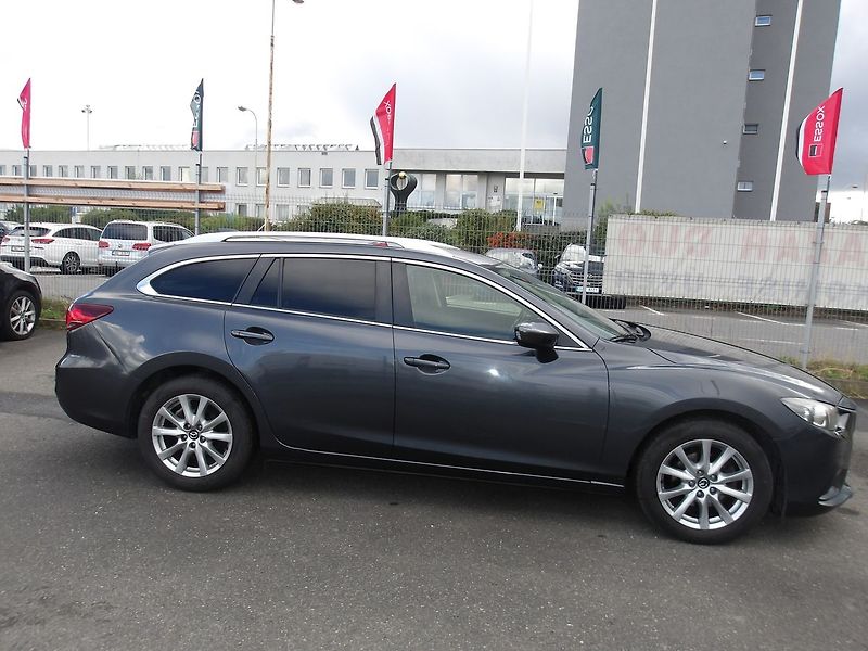 Mazda 6 2,2D PO ROZVODECH ! - fotka 8 z 31