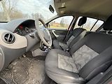 Dacia Sandero (2009) 1.2 16V 55kw - náhled 10