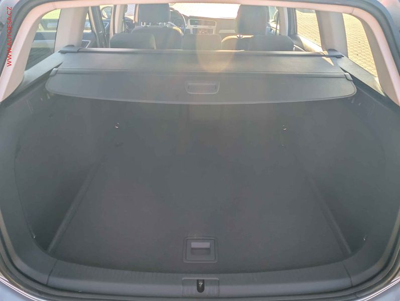 Volkswagen Golf (2016) 1.2 TSi, 2.maj,ČR - fotka 7 z 18