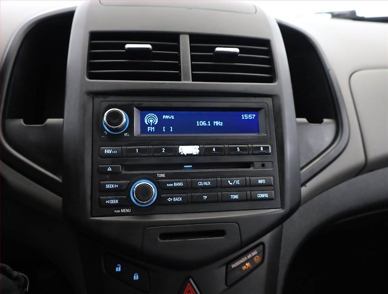 Chevrolet Aveo (2012) 1.2 i 16V, Serv.kniha, po STK - fotka 11 z 13
