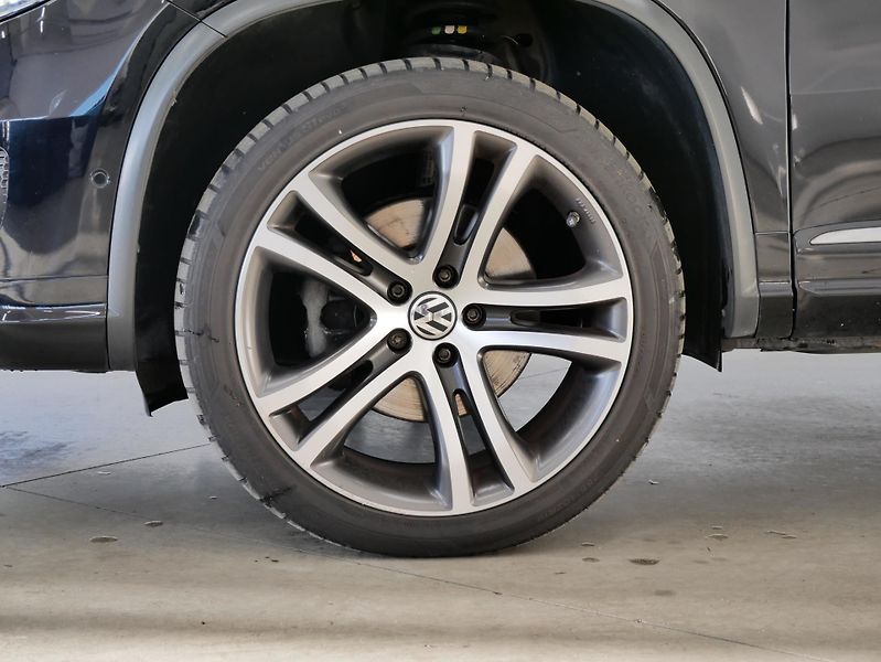 Volkswagen Tiguan - fotka 10 z 25