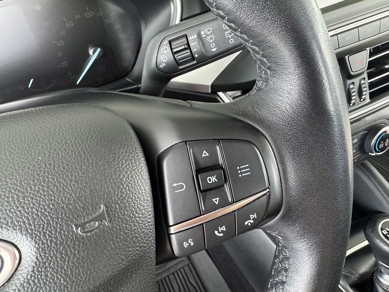 Ford Focus 1,5TDCi 88kW*Navi*Vyhř.Volant - fotka 23 z 32